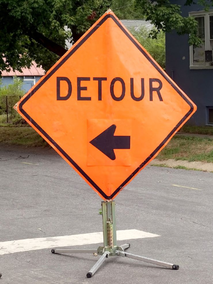 Detour sign board<br />
